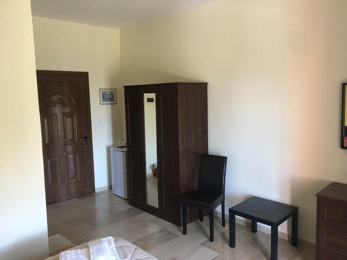 Pension Skala Ágios Matthaíos Exterior foto